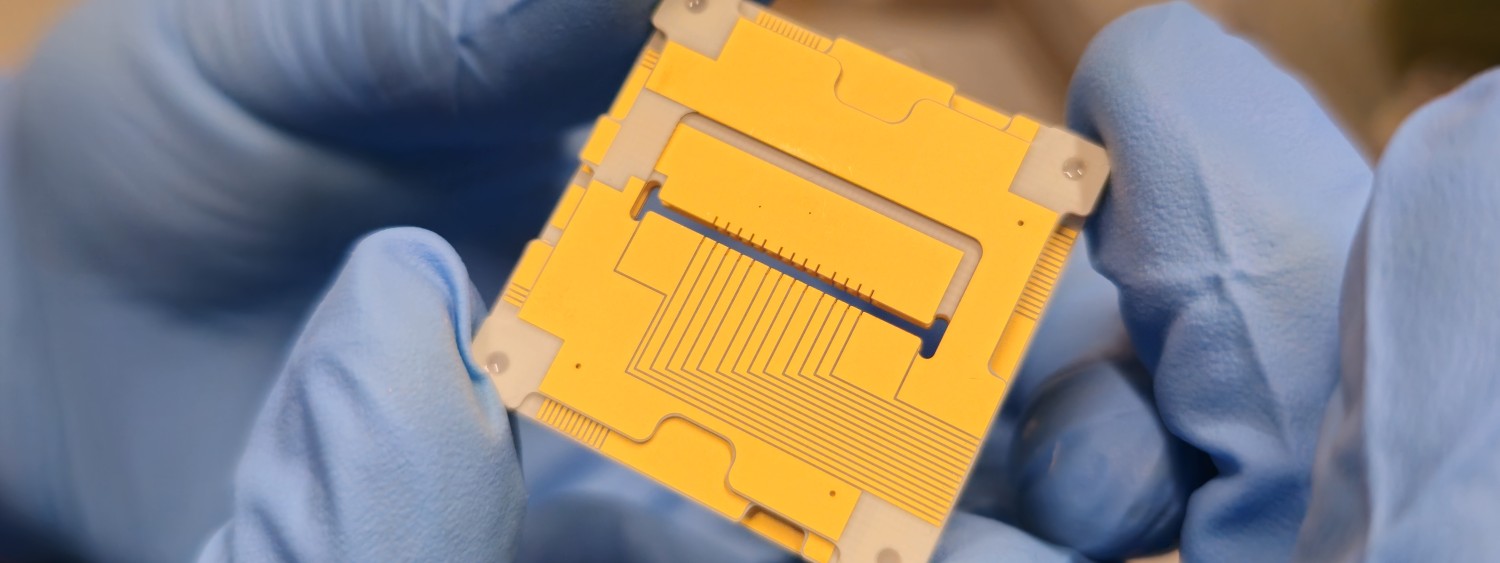 Laser nanoFab presenting products in München